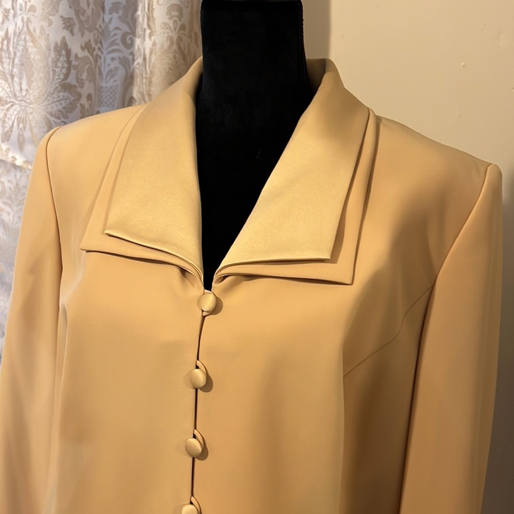 Executive Collection Yellow Blazer